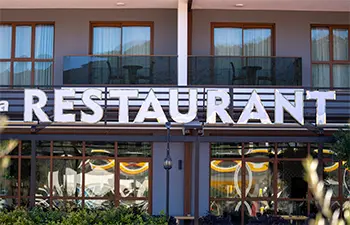 Cephe reklam tabelaları